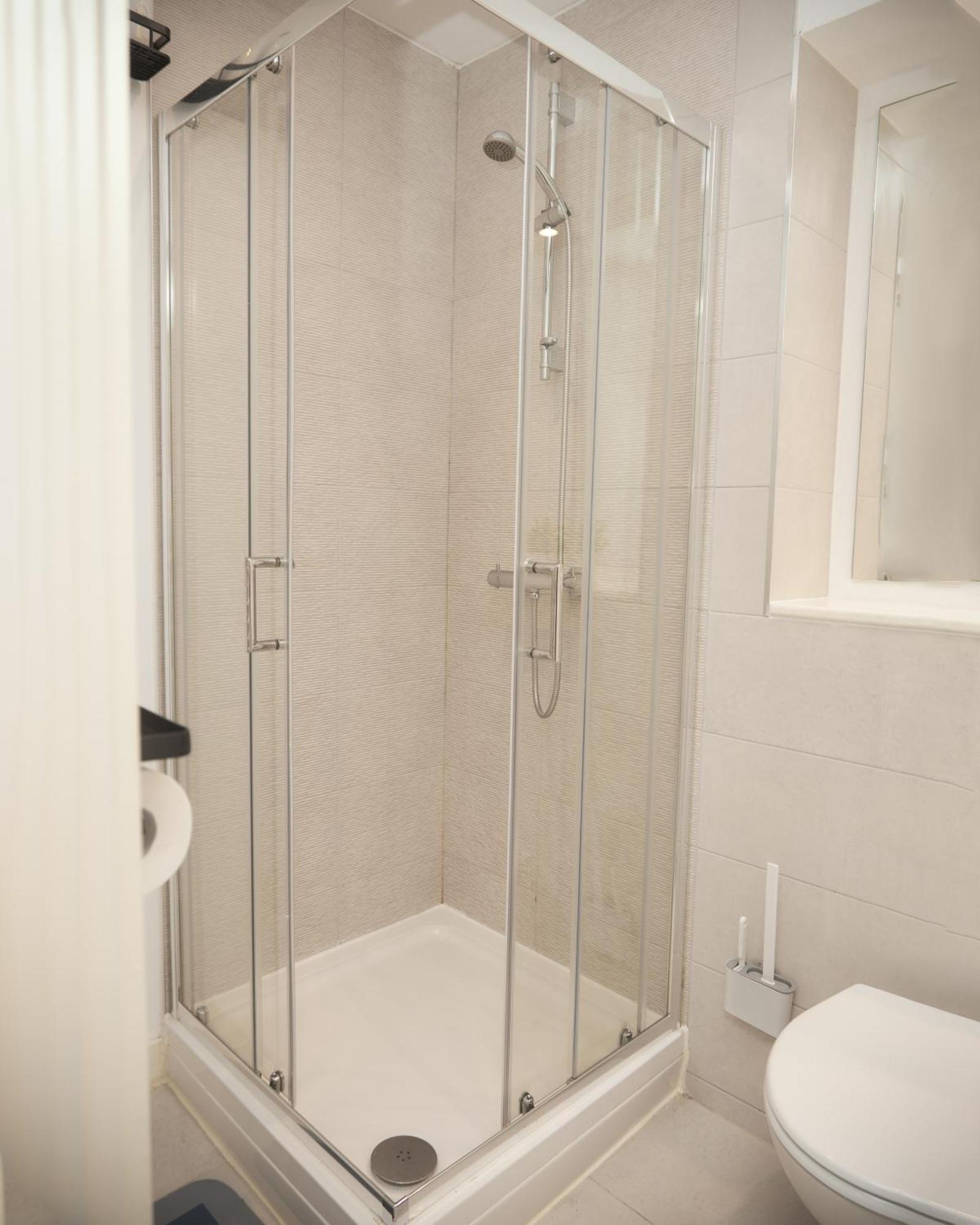 Obi'S House&Suites - Luxury 2Bed Duplex Apartment With Balcony Manchester Exterior foto