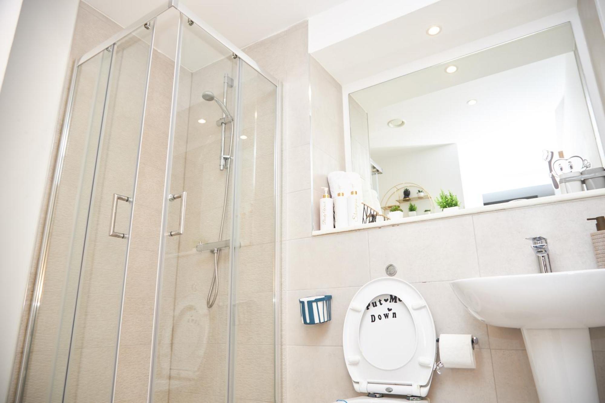 Obi'S House&Suites - Luxury 2Bed Duplex Apartment With Balcony Manchester Exterior foto